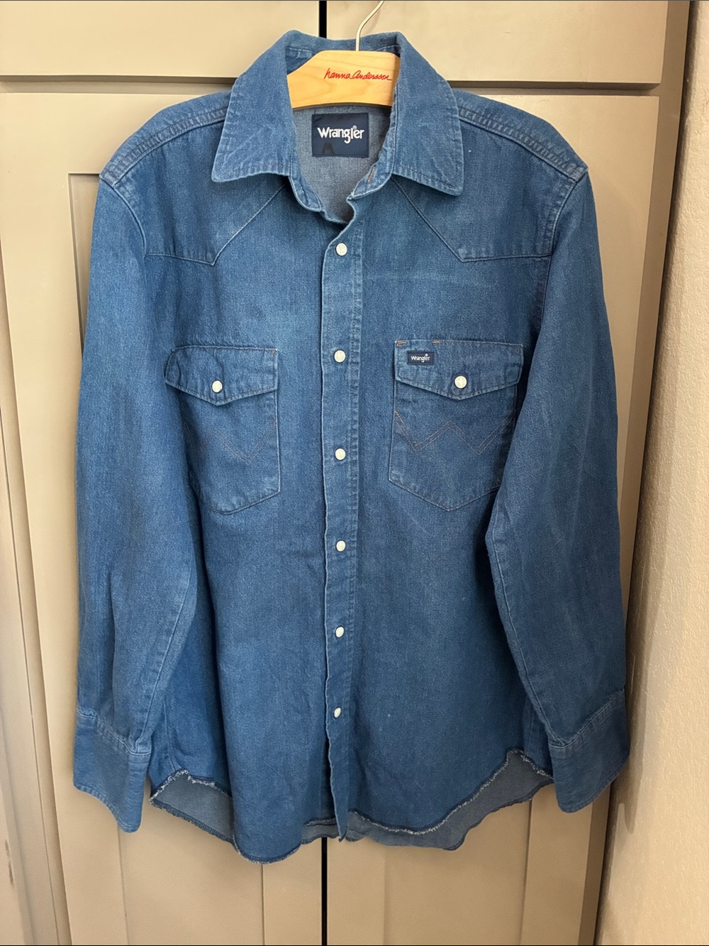 Wrangler Classic Denim Button-Down Shirt – Medium Blue